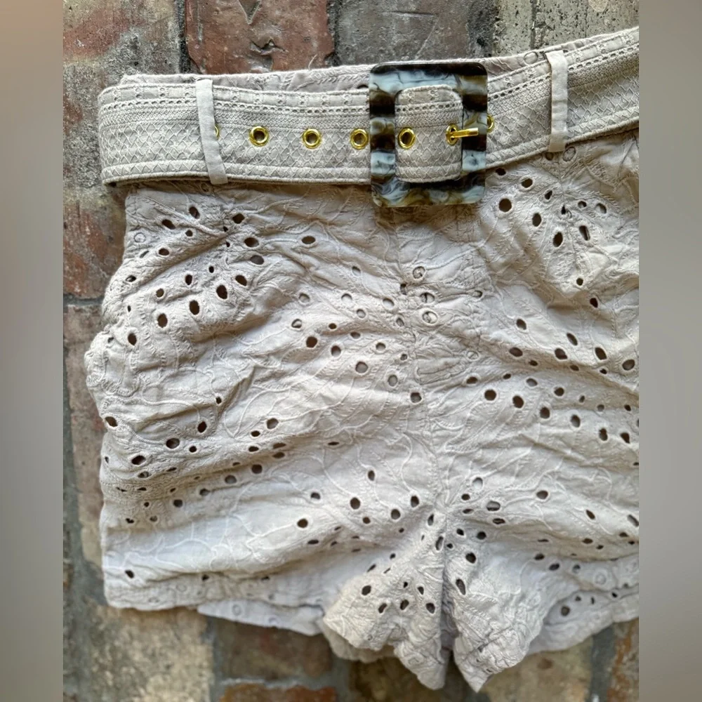 AQUABLU Carrington Eyelett Shorts High Waisted - Picture 3 of 8
